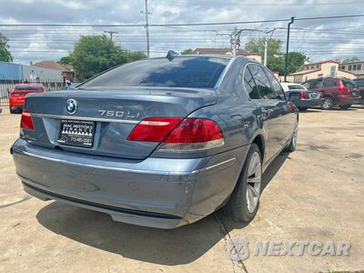Czwarte zdjęcie samochodu z boku: 2008 BMW 750 LI VIN:WBAHN83548DT77748 - miniatura