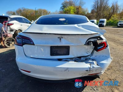 Zdjęcie 6 z 12 samochodu: 2023 TESLA MODEL 3 VIN:5YJ3E1EC7PF486034 - miniatura
