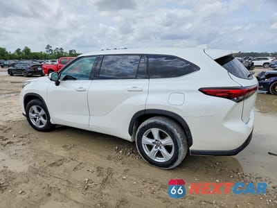 Drugie zdjęcie samochodu z przodu: 2021 TOYOTA HIGHLANDER L VIN:5TDZZRAHXMS516844 - miniatura