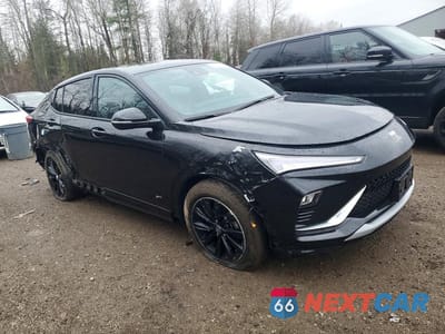 Czwarte zdjęcie samochodu z boku: 2025 BUICK ENVISTA SPORT TOURING VIN:KL47LBE25SB038949 - miniatura