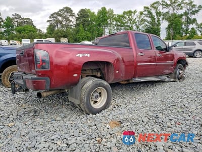 Trzecie zdjęcie samochodu z tyłu: 2013 GMC SIERRA K3500 DENALI VIN:1GT426C89DF168352 - miniatura