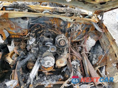 Zdjęcie 11 z 11 samochodu: 2004 CHEVROLET SILVERADO K2500 HEAVY DUTY VIN:1GCHK29UX4E350310 - miniatura