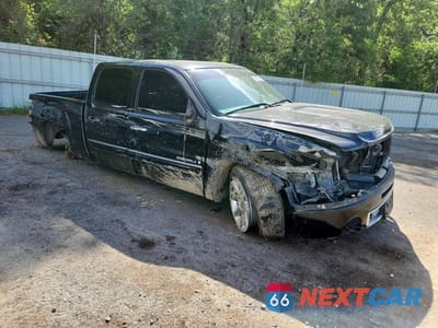 Czwarte zdjęcie samochodu z boku: 2008 GMC NEW SIERRA K1500 DENALI VIN:2GTEK638X81108646 - miniatura