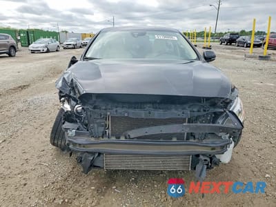 Piąte zdjęcie samochodu w środku: 2018 VOLVO S60 DYNAMIC VIN:YV126MFL5J2453577 - miniatura
