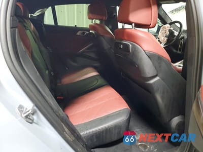 Zdjęcie 10 z 12 samochodu: 2024 BMW X6 M60I VIN:5UX43EX04R9T77479 - miniatura