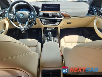 Zdjęcie 8 z 13 samochodu: 2021 BMW X3 XDRIVE30E VIN:5UXTS1C03M9G99295 - miniatura