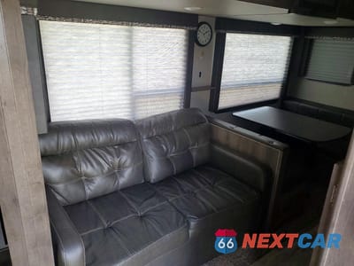 Zdjęcie 8 z 10 samochodu: 2018 KEYSTONE SPRINTER CAMPER VIN:4YDT29B29J1531698 - miniatura