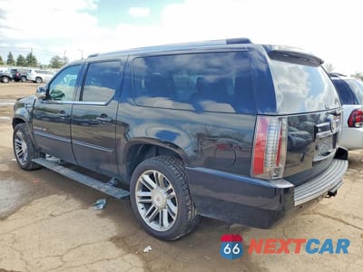 Drugie zdjęcie samochodu z przodu: 2013 CADILLAC ESCALADE ESV PREMIUM VIN:1GYS4JEFXDR220483 - miniatura