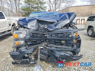 Piąte zdjęcie samochodu w środku: 2022 CHEVROLET SILVERADO K1500 VIN:3GCNDAED5NG513081 - miniatura