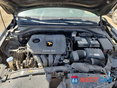 Zdjęcie 11 z 12 samochodu: 2017 HYUNDAI ELANTRA SE VIN:KMHD84LF0HU129390 - miniatura