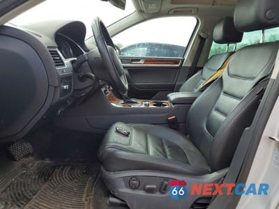 Zdjęcie 7 z 14 samochodu: 2013 VOLKSWAGEN TOUAREG V6 VIN:WVGEF9BP5DD006647 - miniatura