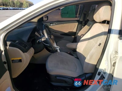 Zdjęcie 7 z 12 samochodu: 2016 HYUNDAI ACCENT SE VIN:KMHCT4AE5GU983469 - miniatura