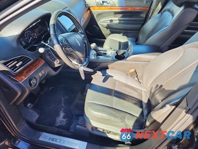 Zdjęcie 7 z 13 samochodu: 2018 LINCOLN MKT VIN:2LMHJ5NK5JBL02598 - miniatura
