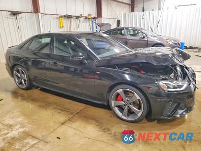 Czwarte zdjęcie samochodu z boku: 2024 AUDI A4 PREMIUM PLUS 45 VIN:WAUEAAF45RN010216 - miniatura