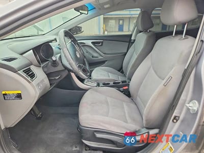 Zdjęcie 7 z 12 samochodu: 2013 HYUNDAI ELANTRA GLS VIN:KMHDH4AE0DU995711 - miniatura