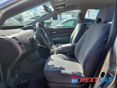 Zdjęcie 7 z 12 samochodu: 2005 TOYOTA PRIUS BASE VIN:JTDKB20U653017750 - miniatura