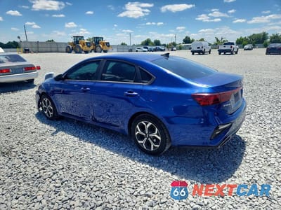 Drugie zdjęcie samochodu z przodu: 2019 KIA FORTE LXS VIN:3KPF24AD5KE012927 - miniatura