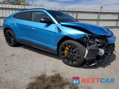 Czwarte zdjęcie samochodu z boku: 2022 LAMBORGHINI URUS VIN:ZPBUA1ZLXNLA21289 - miniatura