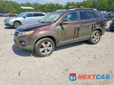 2012 KIA SORENTO EX 5XYKUDA6XCG251176 - główne zdjęcie licytacji z USA - miniatura