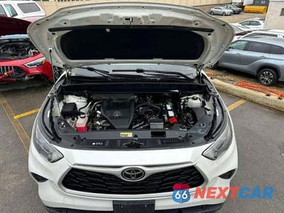 Zdjęcie 9 z 10 samochodu: 2023 TOYOTA HIGHLANDER XLE VIN:5TDKDRBH0PS005064 - miniatura