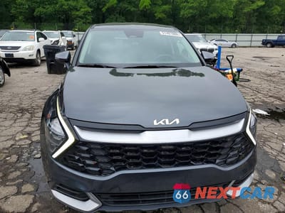 Piąte zdjęcie samochodu w środku: 2023 KIA SPORTAGE EX VIN:5XYK33AF2PG071581 - miniatura
