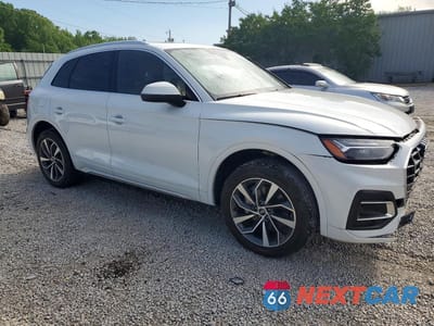 Czwarte zdjęcie samochodu z boku: 2021 AUDI Q5 PREMIUM PLUS VIN:WA1BAAFY6M2059387 - miniatura