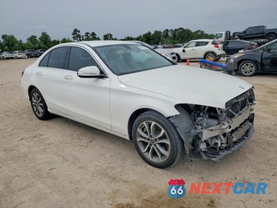 Czwarte zdjęcie samochodu z boku: 2015 MERCEDES-BENZ C 300 4MATIC VIN:55SWF4KB2FU003120 - miniatura