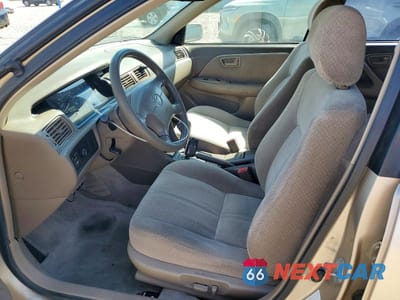 Zdjęcie 7 z 12 samochodu: 2000 TOYOTA CAMRY LE V6 VIN:JT2BF28K6Y0289009 - miniatura