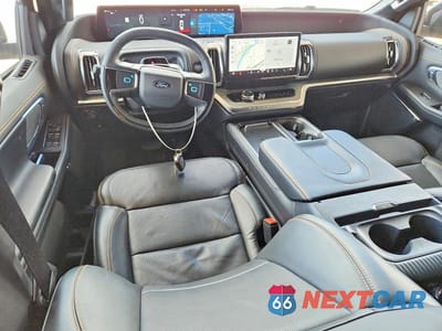 Zdjęcie 8 z 13 samochodu: 2025 FORD EXPEDITION TREMOR VIN:1FMJU1RG8SEA62018 - miniatura