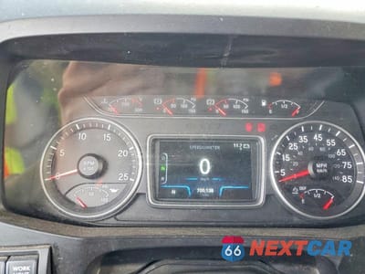 Zdjęcie 8 z 10 samochodu: 2020 INTERNATIONAL LT625 VIN:3HSDZAPR6LN879315 - miniatura