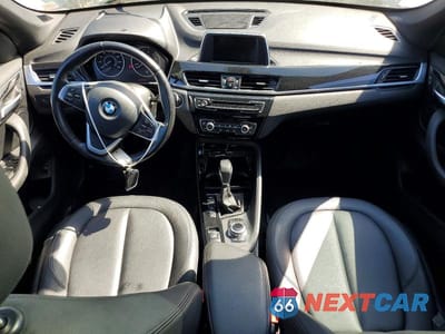 Zdjęcie 8 z 12 samochodu: 2016 BMW X1 XDRIVE28I VIN:WBXHT3C33G5E55882 - miniatura
