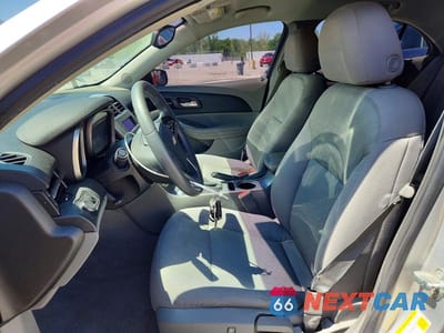 Zdjęcie 7 z 12 samochodu: 2015 CHEVROLET MALIBU LS VIN:1G11B5SL1FF205537 - miniatura