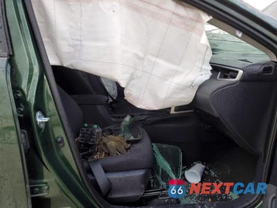 Zdjęcie 7 z 13 samochodu: 2024 TOYOTA COROLLA CROSS LE VIN:7MUCAAAG7RV116436 - miniatura