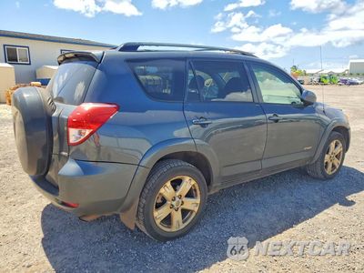 Trzecie zdjęcie samochodu z tyłu: 2006 TOYOTA RAV4 SPORT VIN:JTMBD32V466007921 - miniatura