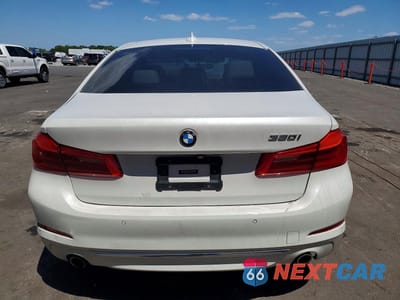 Zdjęcie 6 z 12 samochodu: 2019 BMW 530 I VIN:WBAJA5C55KWW22094 - miniatura