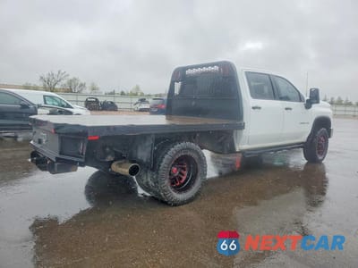 Trzecie zdjęcie samochodu z tyłu: 2021 CHEVROLET SILVERADO VIN:1GB4YSEYXMF176081 - miniatura