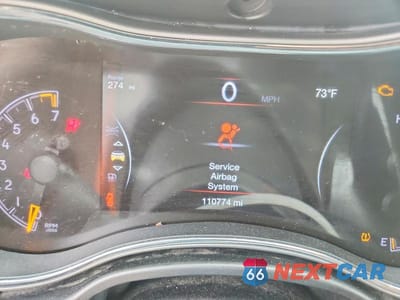 Zdjęcie 9 z 12 samochodu: 2014 JEEP GRAND CHEROKEE LAREDO VIN:1C4RJFAGXEC104620 - miniatura