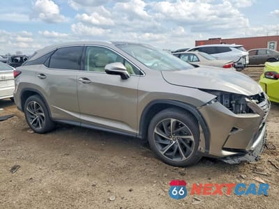 Czwarte zdjęcie samochodu z boku: 2018 LEXUS RX 450H BASE VIN:2T2BGMCAXJC027001 - miniatura