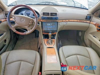 Zdjęcie 8 z 11 samochodu: 2007 MERCEDES-BENZ E 350 4MATIC VIN:WDBUF87X97B164958 - miniatura