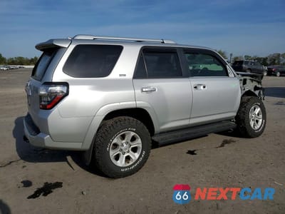 Trzecie zdjęcie samochodu z tyłu: 2017 TOYOTA 4RUNNER SR5 PREMIUM VIN:JTEBU5JR6H5424154 - miniatura