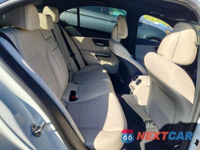 Zdjęcie 10 z 12 samochodu: 2022 MERCEDES-BENZ C 300 4MATIC VIN:W1KAF4HBXNR046864 - miniatura