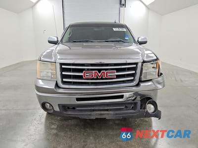 Piąte zdjęcie samochodu w środku: 2013 GMC SIERRA C1500 SLE VIN:1GTR1VE08DZ184518 - miniatura
