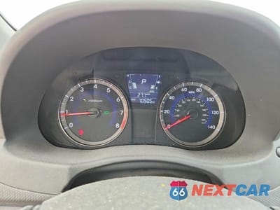 Zdjęcie 9 z 12 samochodu: 2012 HYUNDAI ACCENT SE VIN:KMHCU5AE4CU041460 - miniatura