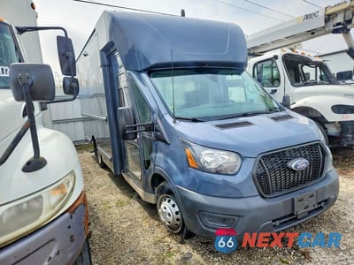 Czwarte zdjęcie samochodu z boku: 2021 FORD TRANSIT T-350 STEP VAN ** CLEAN TITLE * PRIOR FLEET ** VIN:1FDDF6P80MKA57593 - miniatura