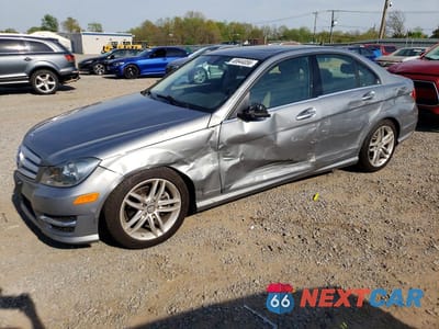 2012 MERCEDES-BENZ C 300 4MATIC WDDGF8BB3CF908816 - główne zdjęcie licytacji z USA - miniatura