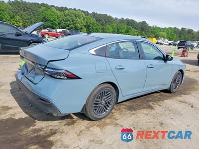 Trzecie zdjęcie samochodu z tyłu: 2026 NISSAN SENTRA SV VIN:3N1AB9CV9TY237660 - miniatura