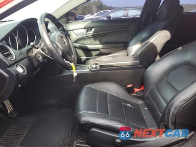 Zdjęcie 7 z 12 samochodu: 2012 MERCEDES-BENZ C 250 VIN:WDDGJ4HB8CF799140 - miniatura