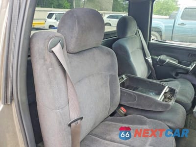 Zdjęcie 10 z 12 samochodu: 2000 CHEVROLET SILVERADO C1500 VIN:1GCEC14V1YZ243820 - miniatura