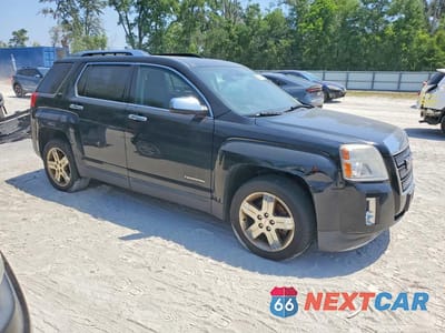 Czwarte zdjęcie samochodu z boku: 2013 GMC TERRAIN SLT VIN:2GKFLXE37D6193911 - miniatura