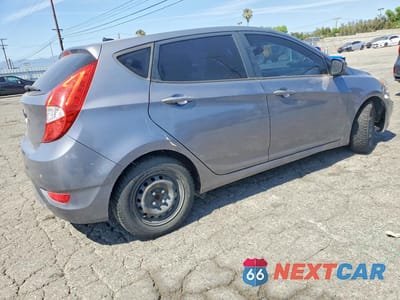 Trzecie zdjęcie samochodu z tyłu: 2016 HYUNDAI ACCENT SE VIN:KMHCT5AE1GU256335 - miniatura